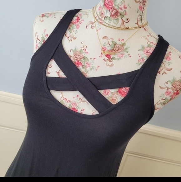 AMERICAN Eagle Women's Sleeveless Strappy Black Criss Cross Swing Mini Dress XS - Picture 2 of 10